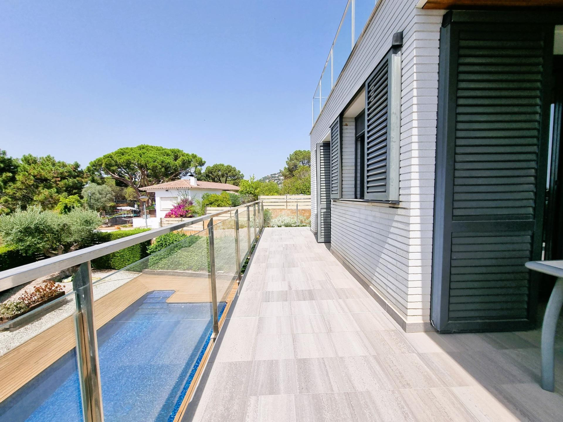 Espectacular Residencia con Vistas al Mar y Montaña en Canye - foto 3