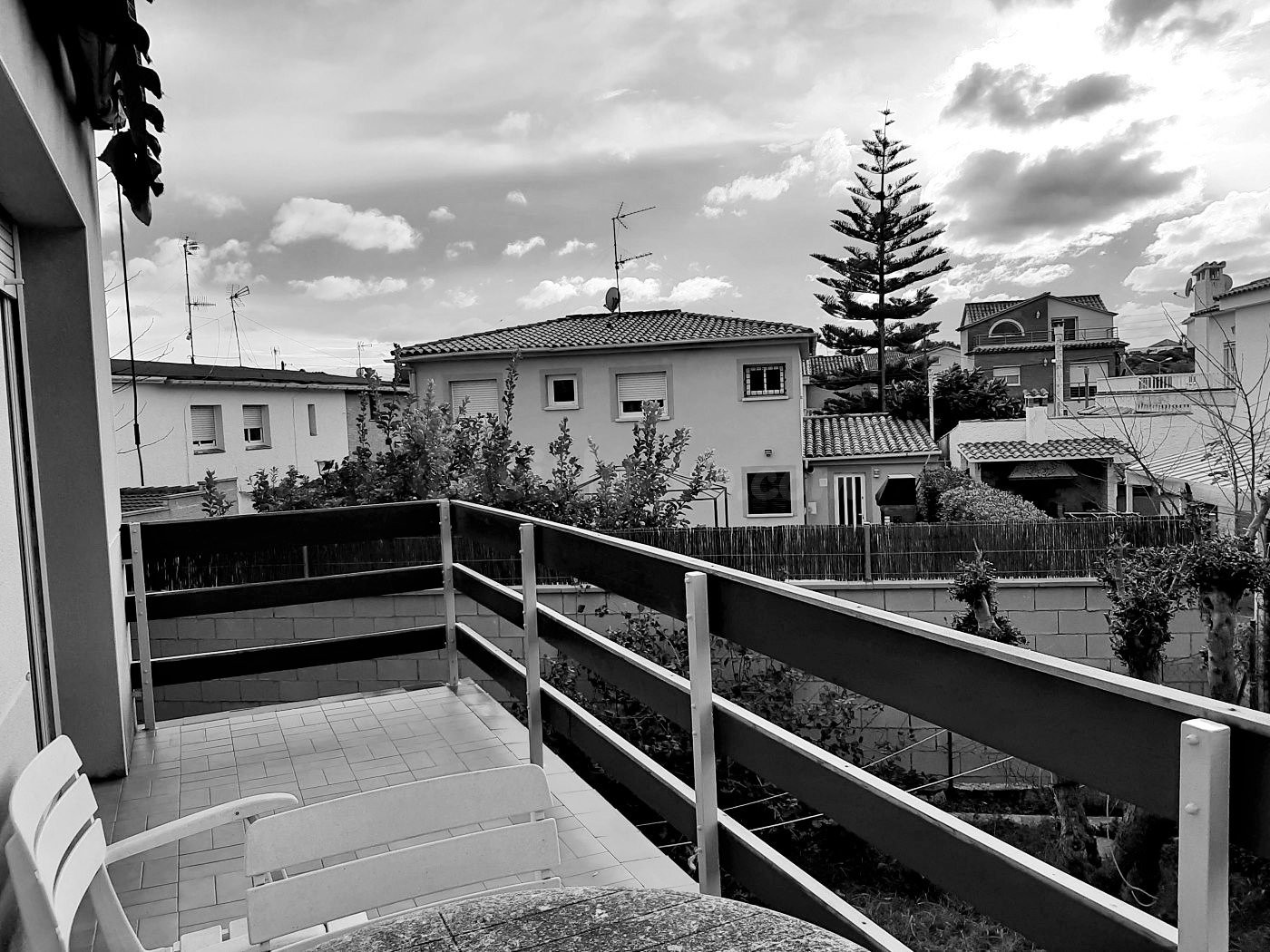 Rocamar muy cerca de Can Pei Sol y tranquilidad con  terraza jardin y bbq comunitaria ,  pk y trast. - foto 2