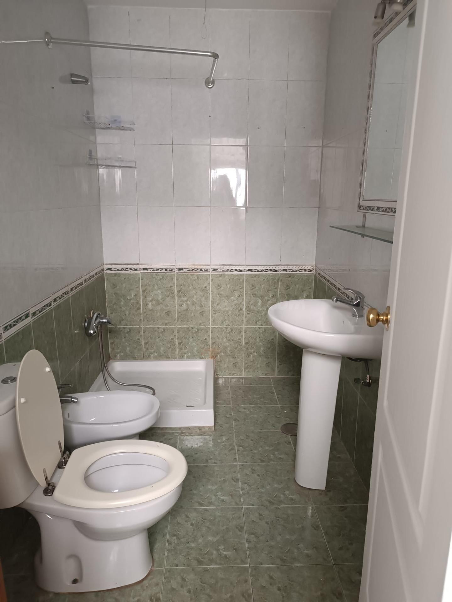 Vivienda en venta con local comercial incluido - foto 5