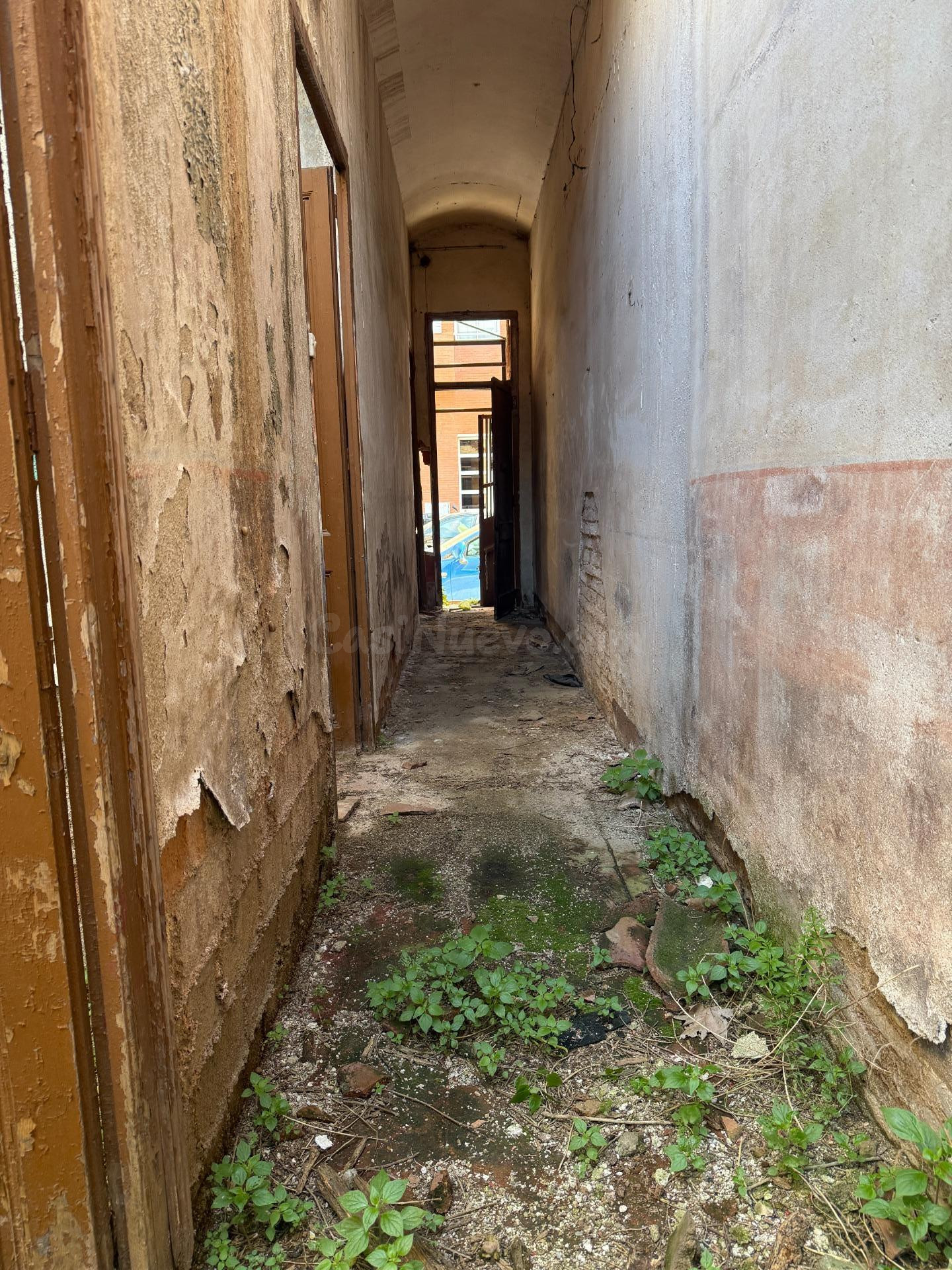 EIXAMPLE - ¡¡¡CASA PARA REFORMAR UBICADA EN UN ENTORNO INMEJ - foto 2