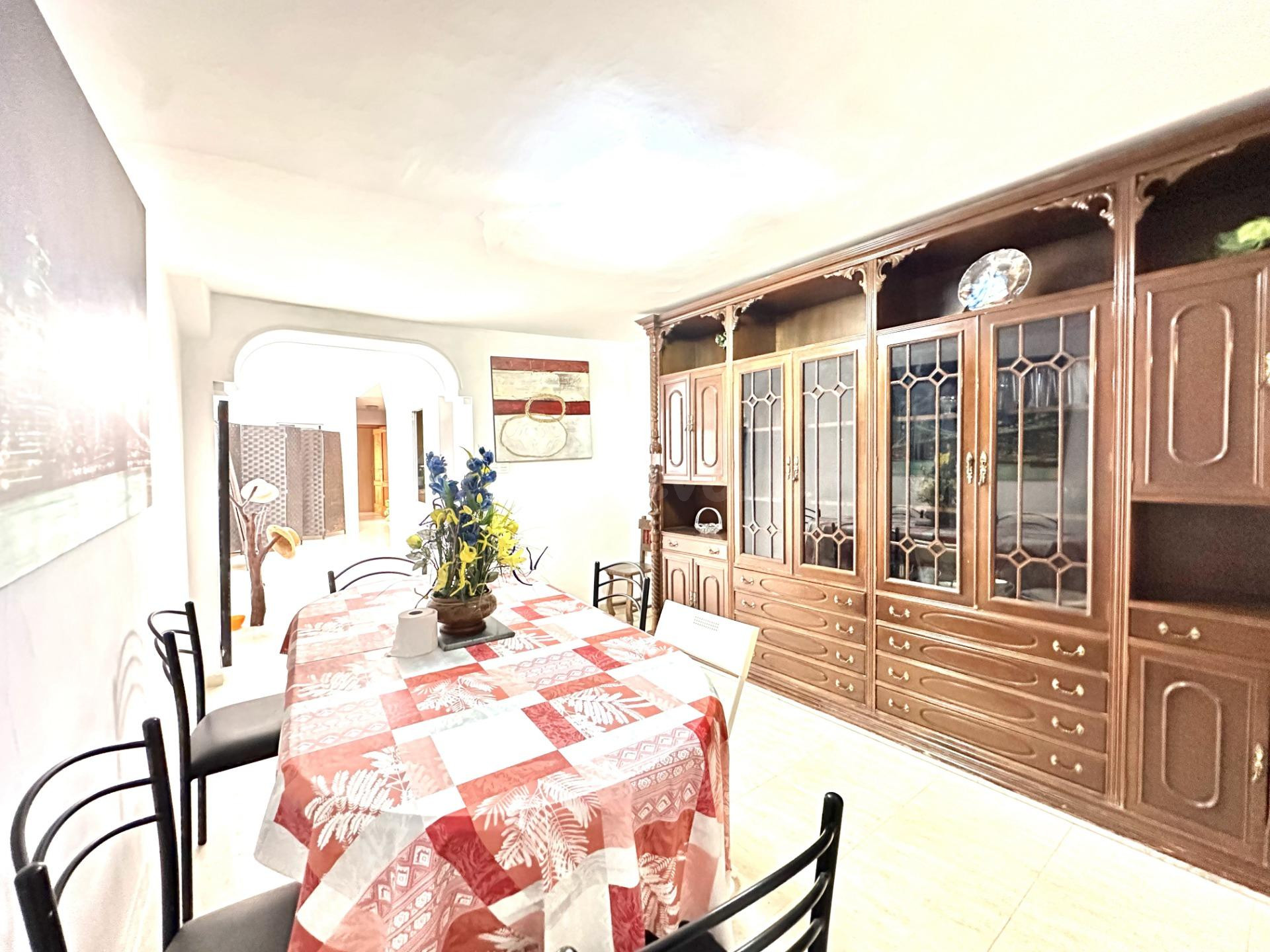 VIVE Y EMPRENDE!! GRAN CASA ÚNICA CON LOCAL COMERCIAL INCLUI