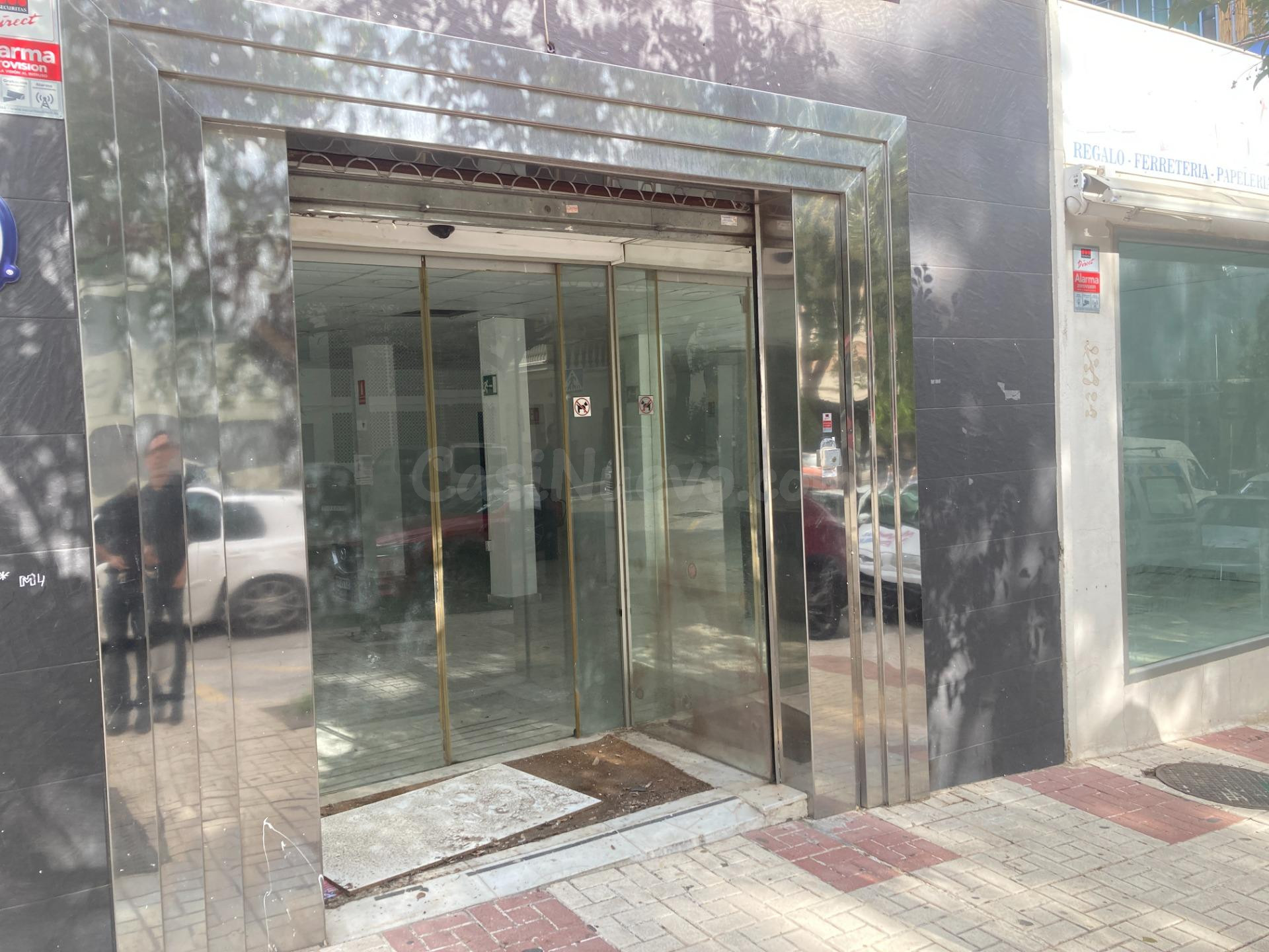 Local comercial en venta en Estepona | CABANILLAS REAL ESTATE