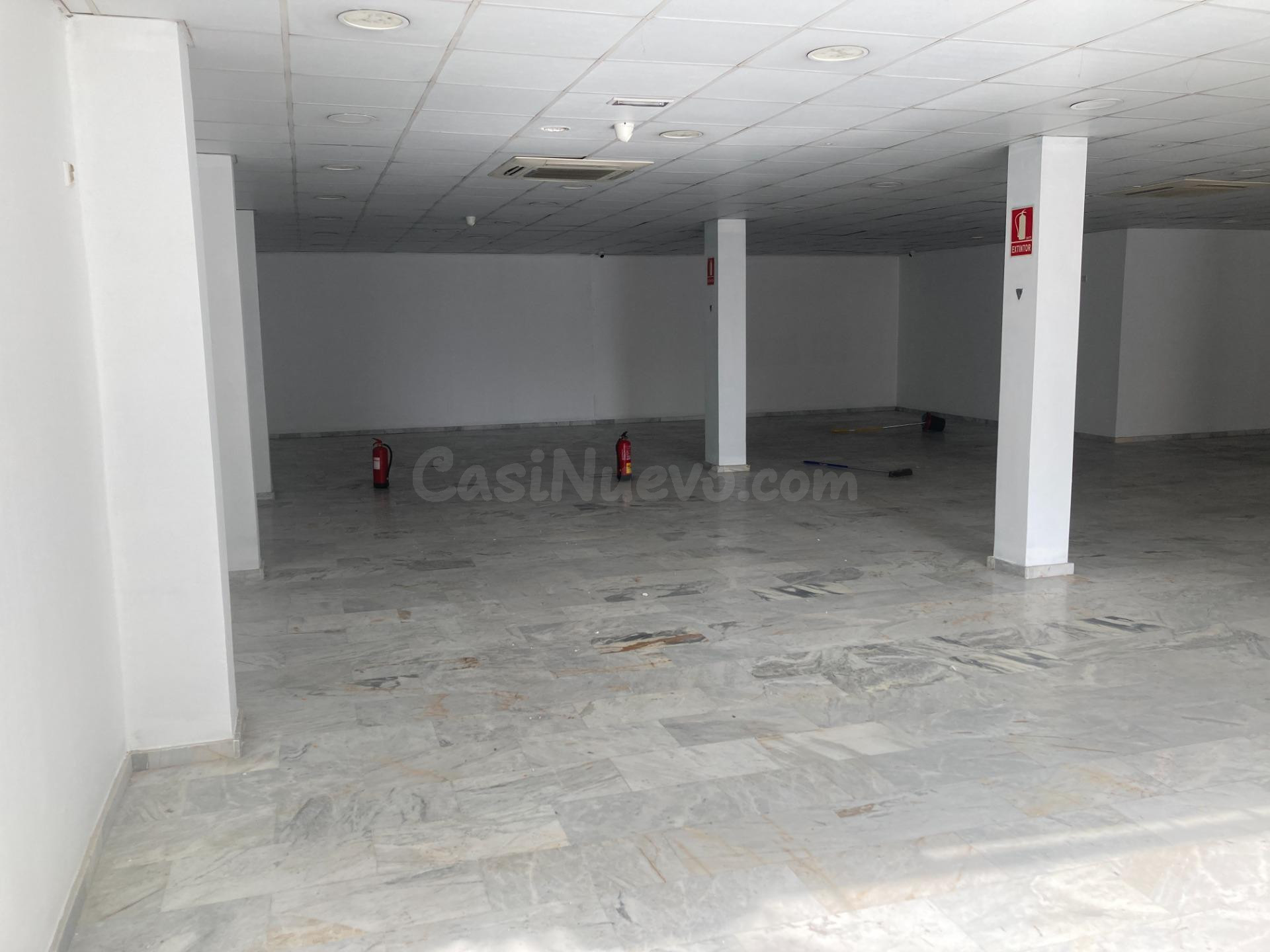 Local comercial en venta en Estepona | CABANILLAS REAL ESTAT - foto 4