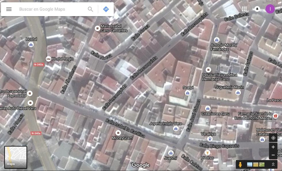 Se vende parcela en zona céntrica de Vera.
