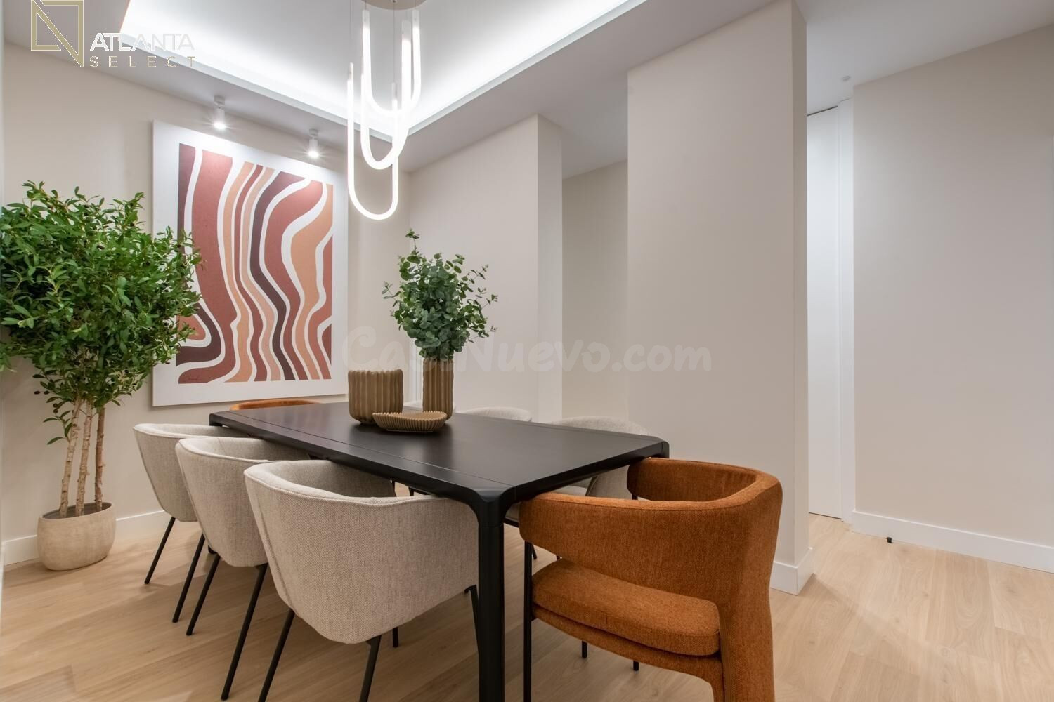 EXCLUSIVO INMUEBLE REFORMADO A NUEVO EN EL BARRIO DE UNIVERS - foto 2