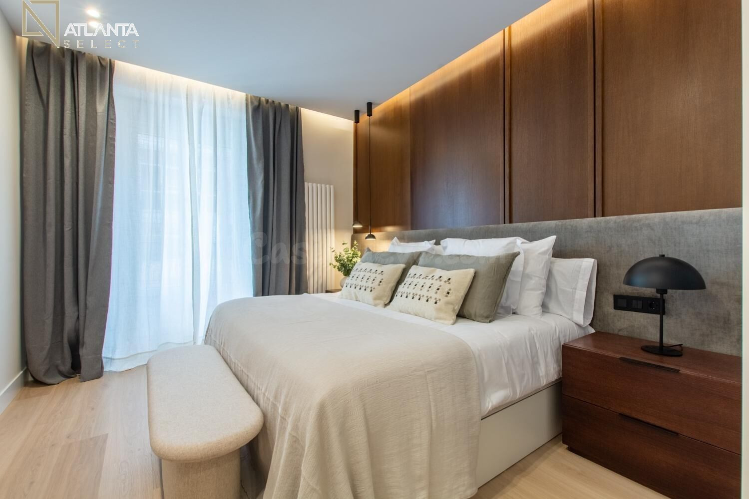 EXCLUSIVO INMUEBLE REFORMADO A NUEVO EN EL BARRIO DE UNIVERS - foto 3