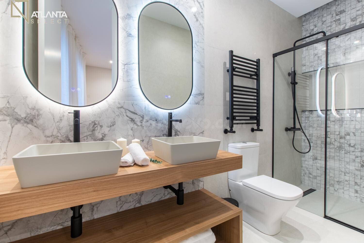 EXCLUSIVO INMUEBLE REFORMADO A NUEVO EN EL BARRIO DE UNIVERS - foto 5