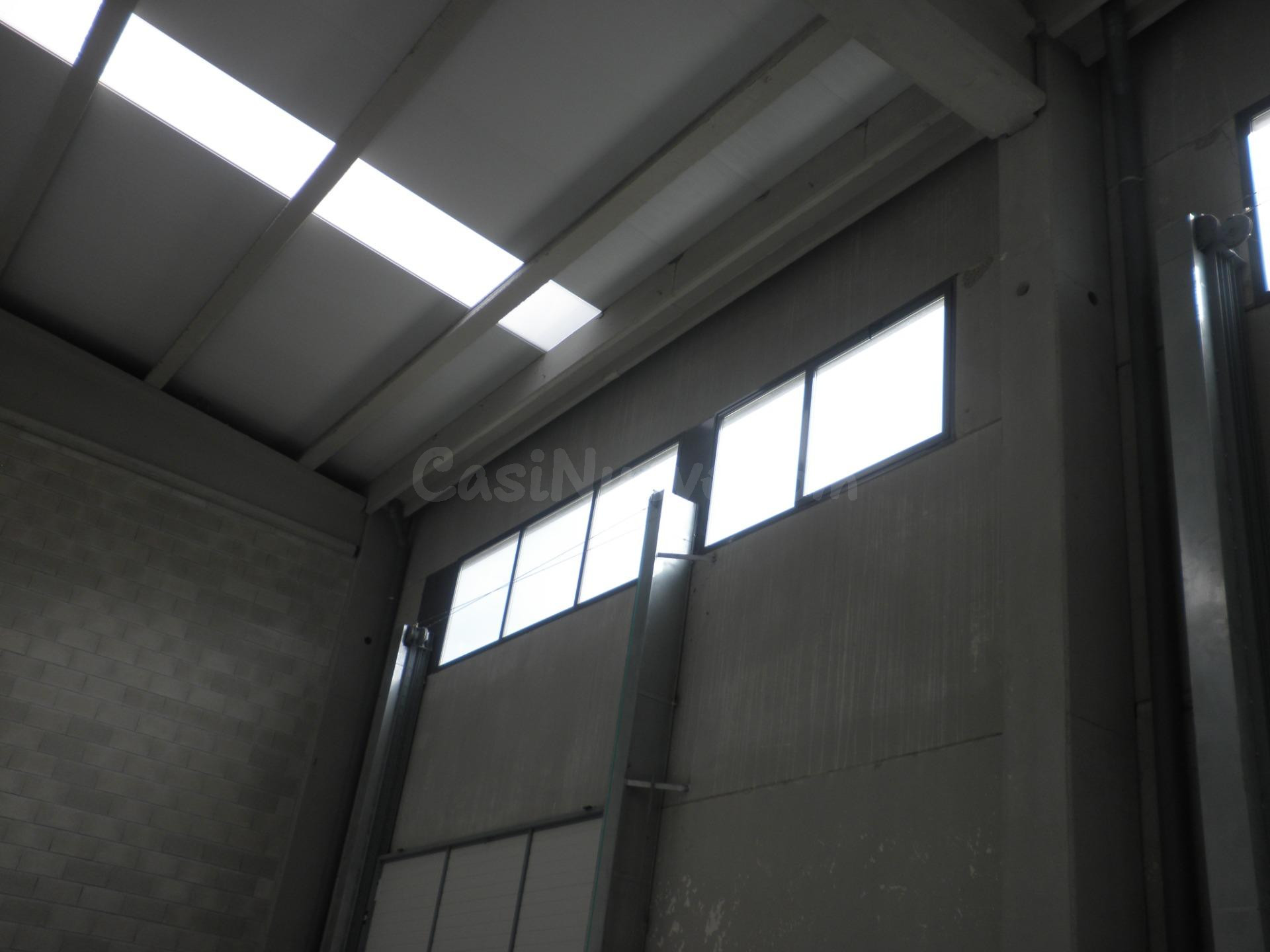 SE VENDE NAVE INDUSTRIAL POLIGONO DE AKABORRO IRURTZUN - foto 3