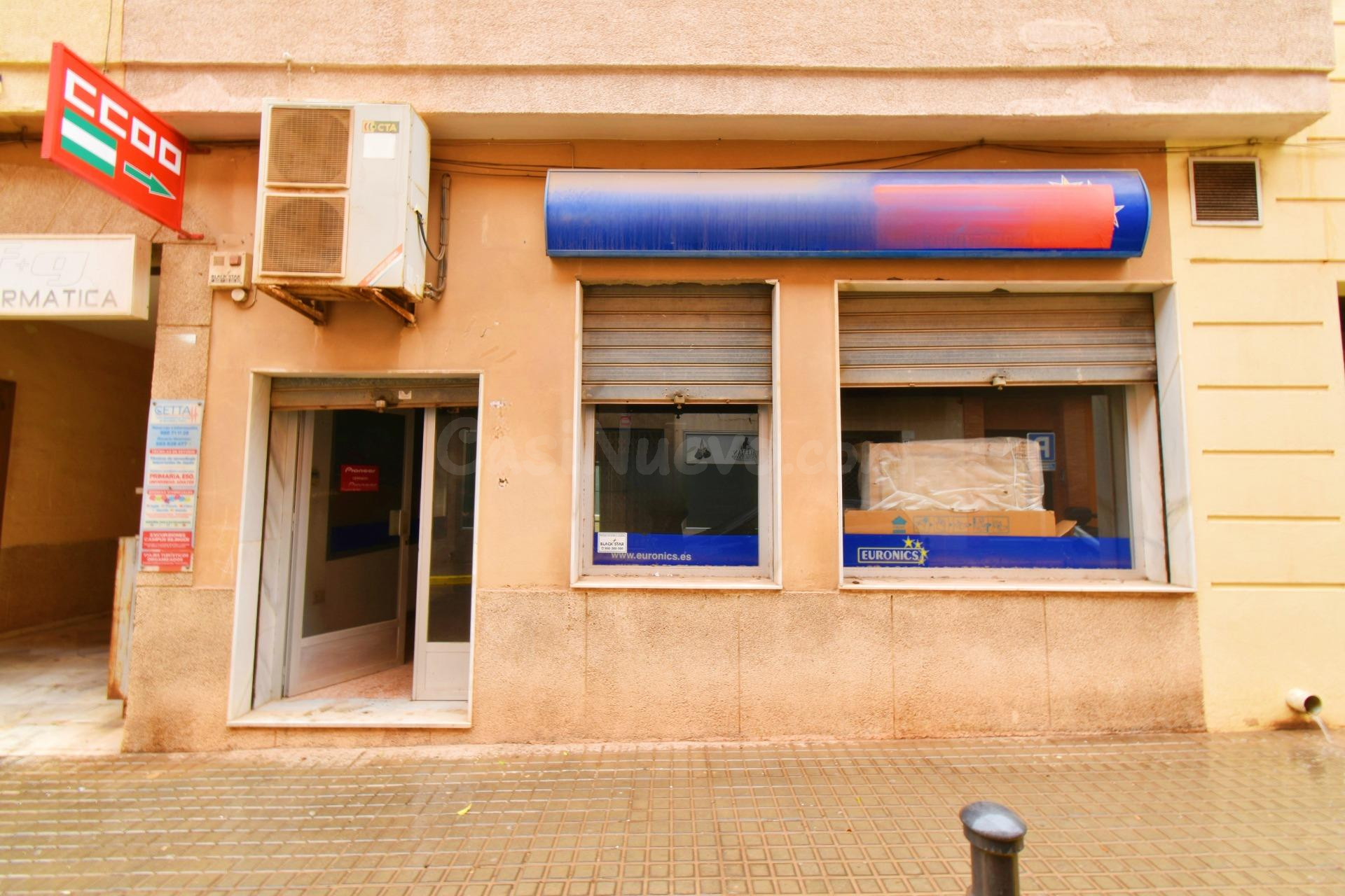 Local en el centro de El Ejido!!