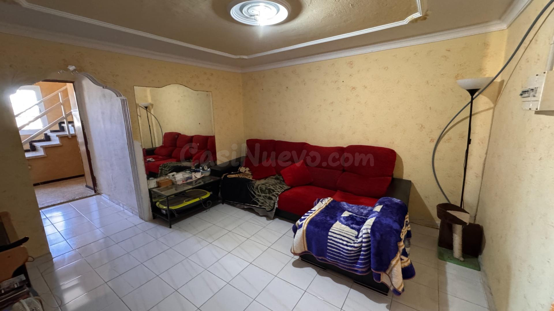 SE VENDE CASA TERRERA EN JINÁMAR