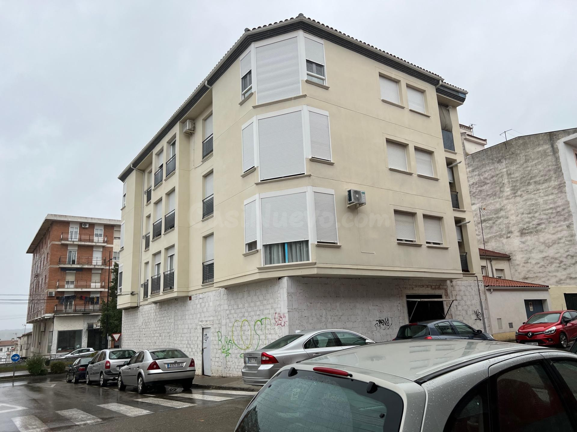 CASABANCO VENDE DOS PLAZAS DE GARAJE EN CORIA - foto 2