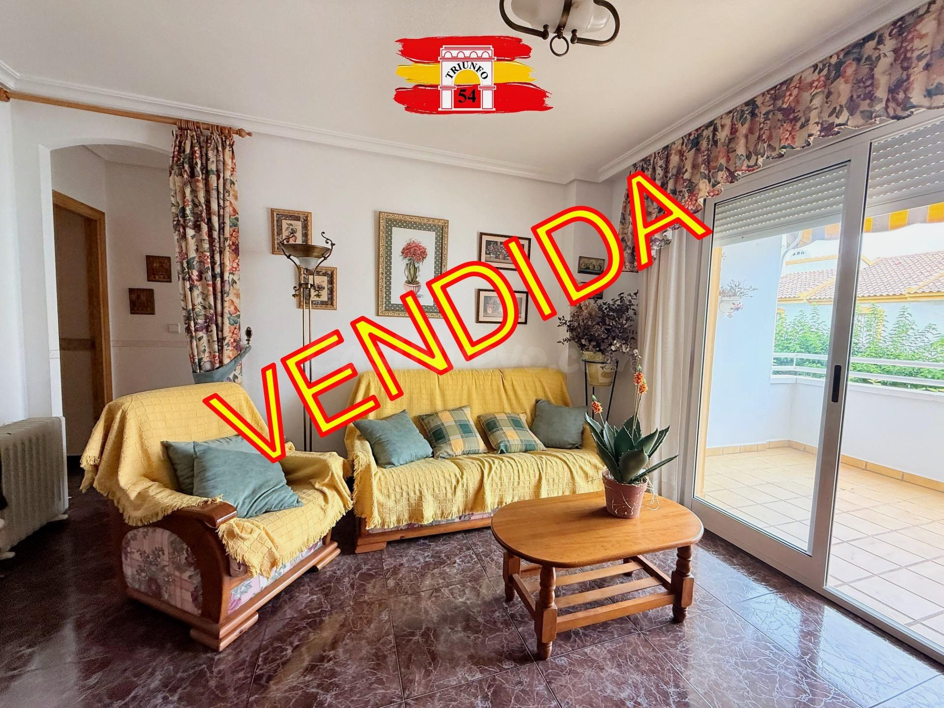 Primer Piso en Gamo Jardín con Garaje