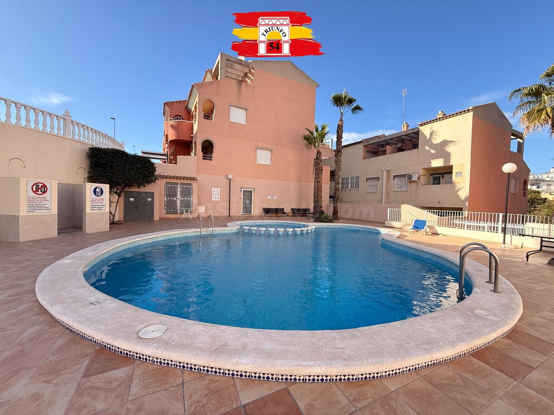 Planta Baja con Piscina, Garaje y Trastero - foto 4