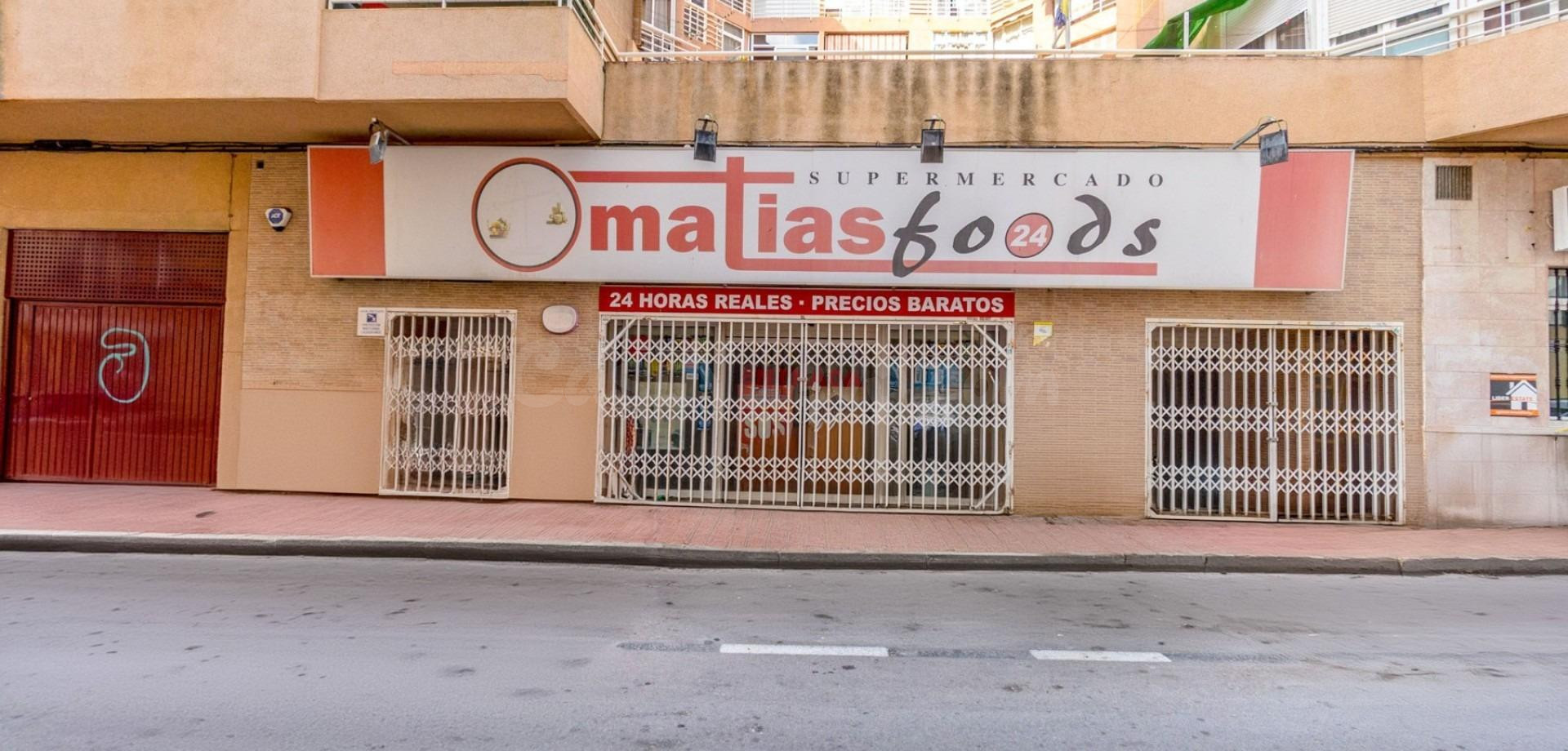 LOCAL DE 700M2 EN CENTRO DE TORREVIEJA