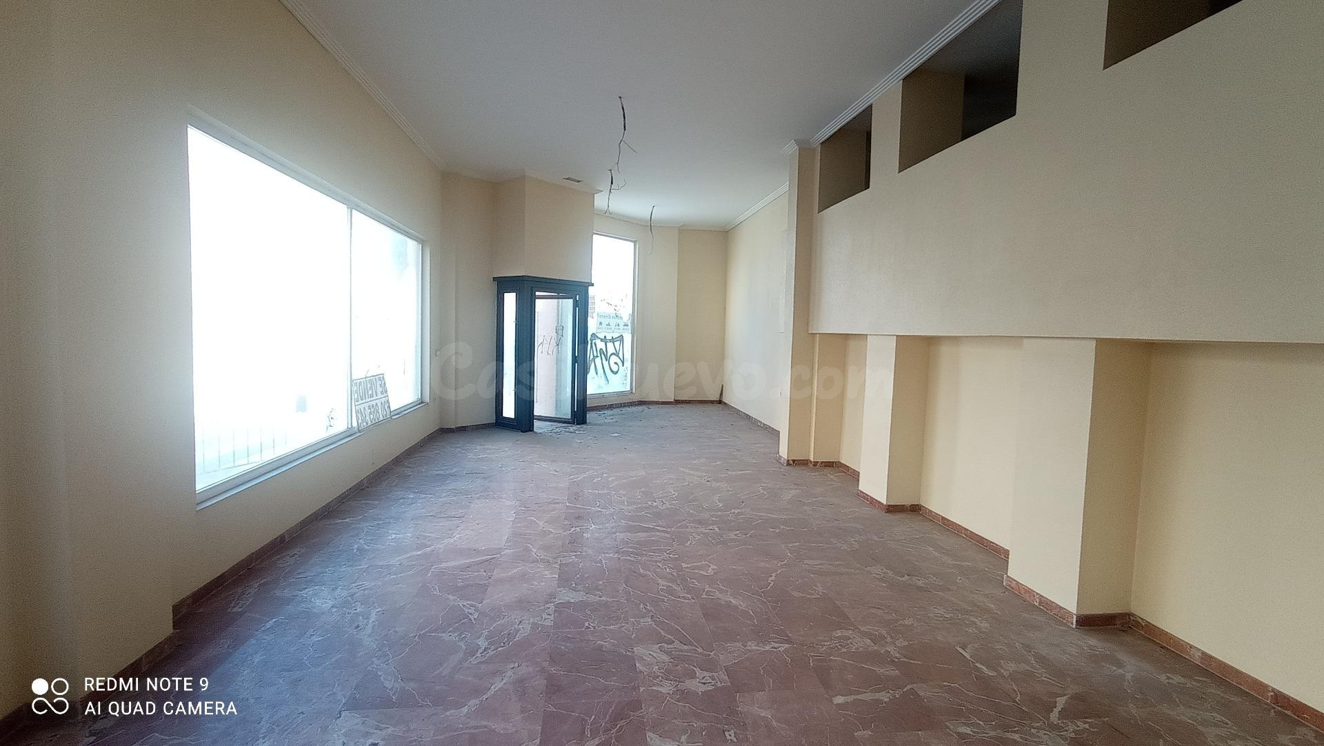 !! EXCLUSIVIDAD!! LOCAL COMERCIAL + GARAJE - foto 4