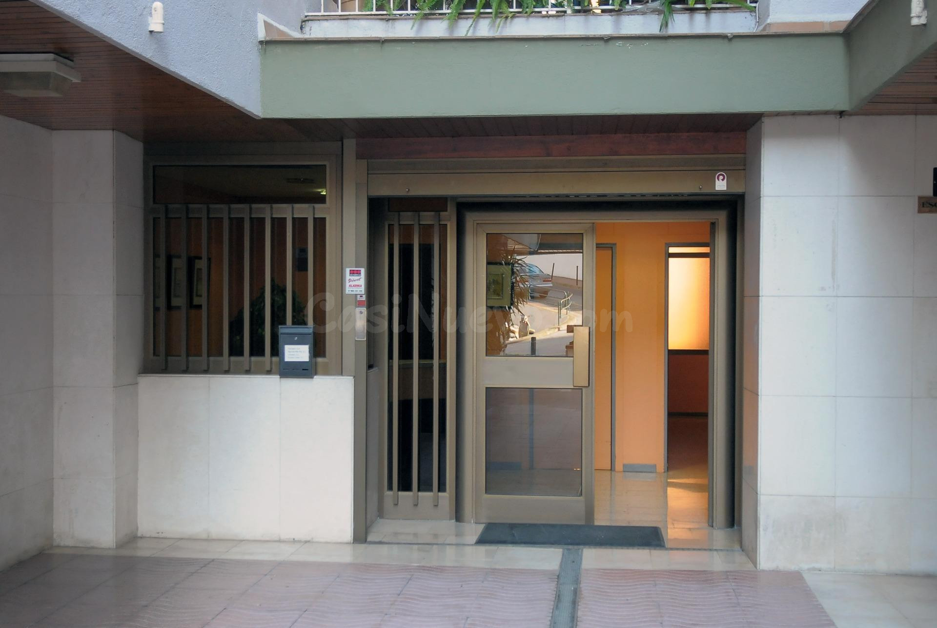 Local Comercial en Venta – Oportunidad para Inversores - foto 2