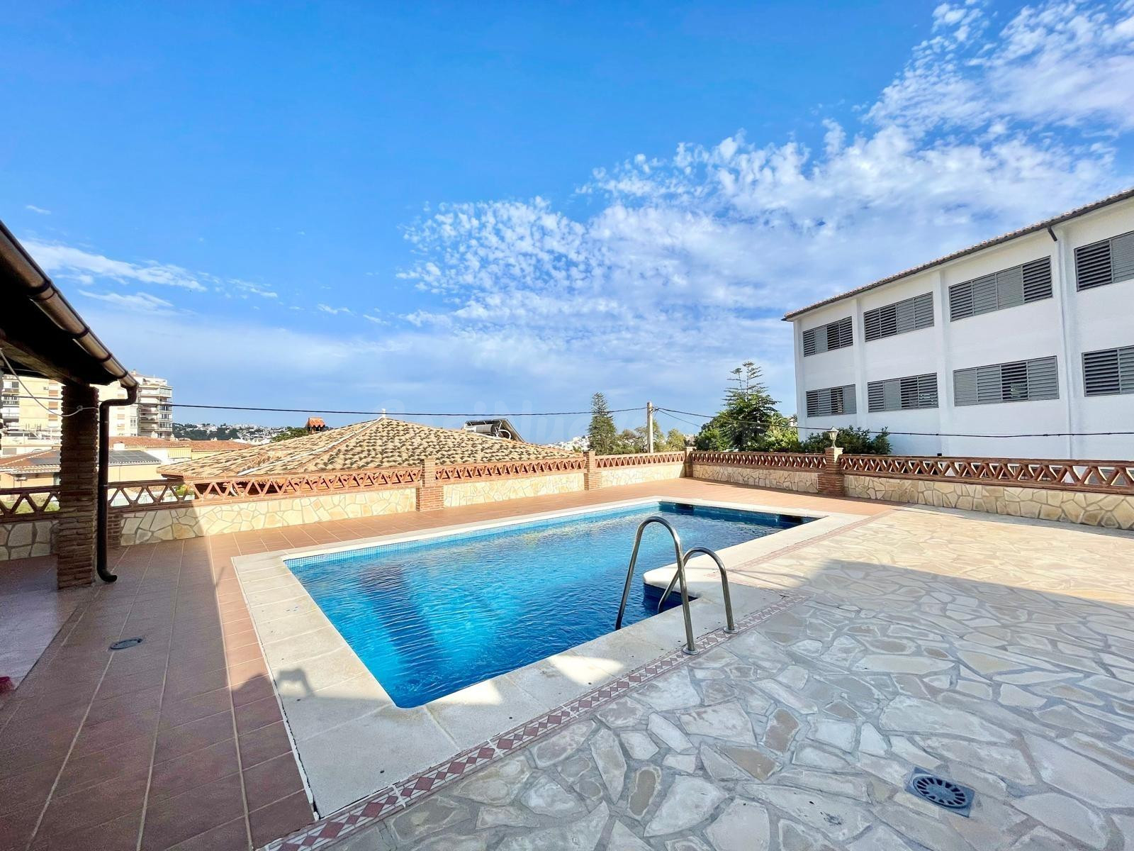 Espectacular Chalet en Almuñécar a Solo 5 Minutos de la Playa 🏖️