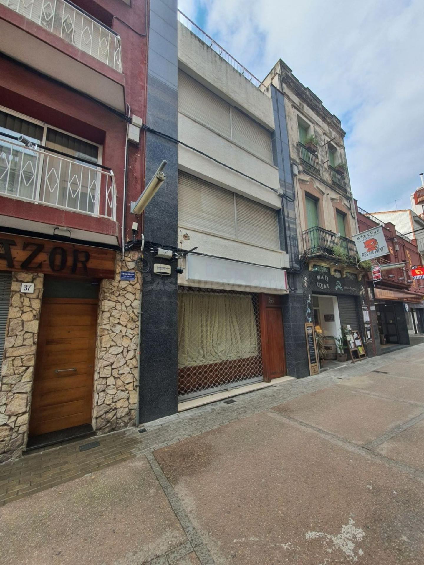 LOCAL COMERCIAL REFORMADO EN ALQUILER EN EL CENTRO DE CALELL - foto 2