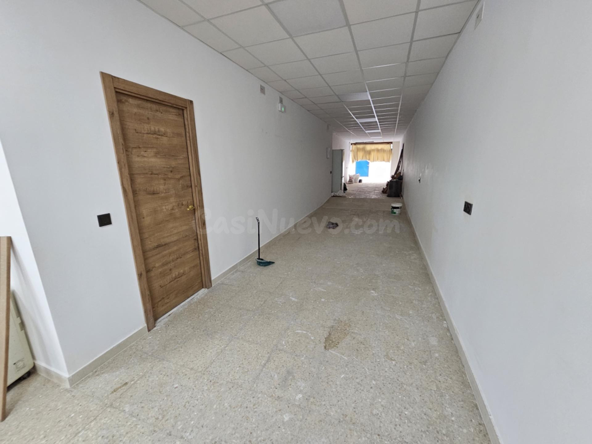 LOCAL COMERCIAL REFORMADO EN ALQUILER EN EL CENTRO DE CALELL - foto 3