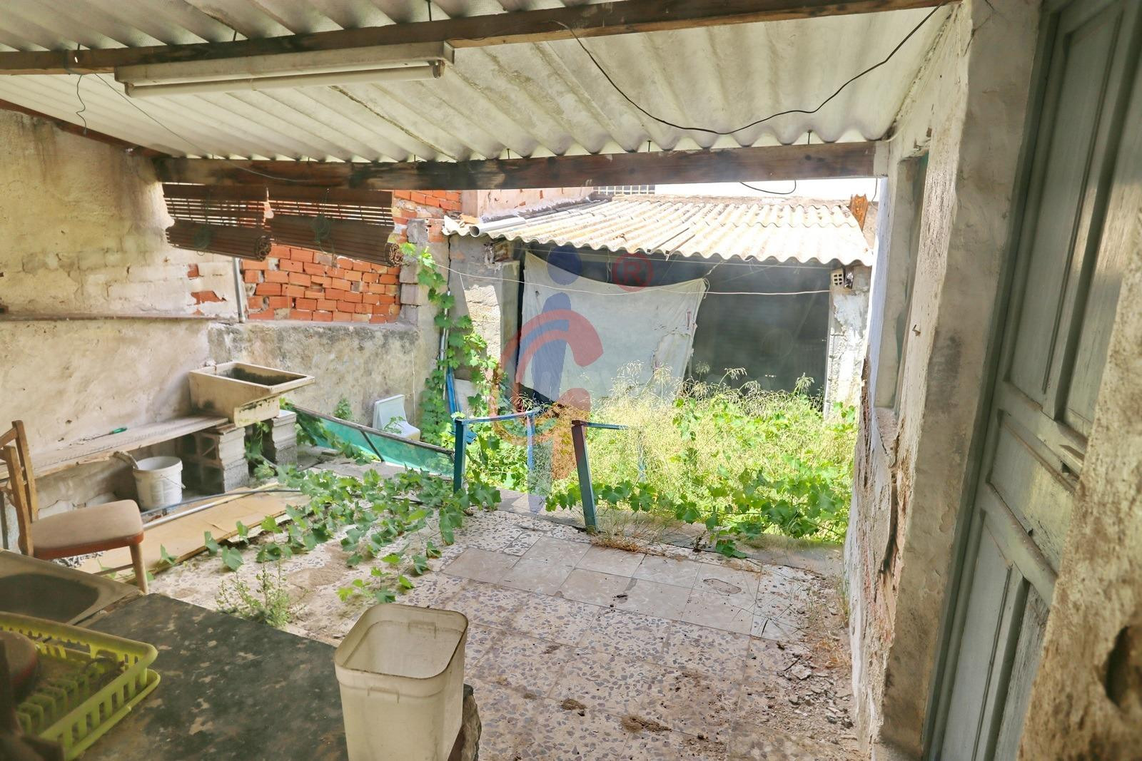 Casa de pueblo para reformar o construir nueva!