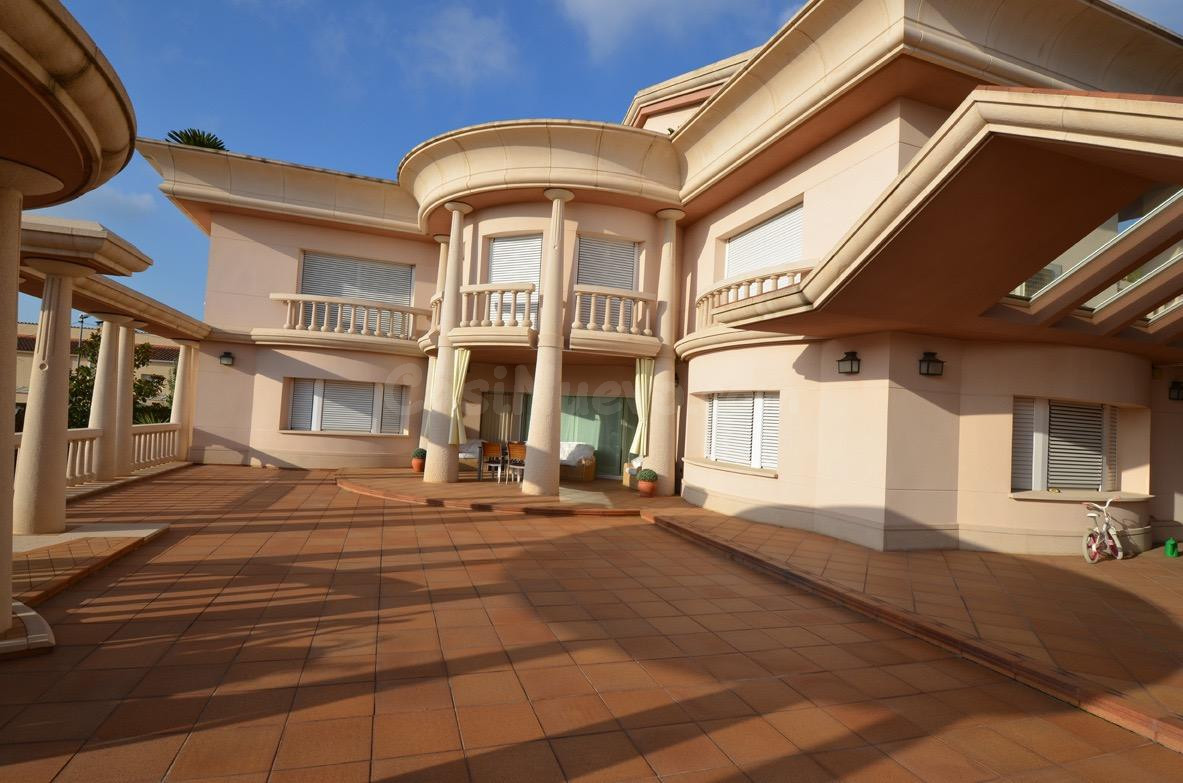 Gran local en venta en Altea - foto 2