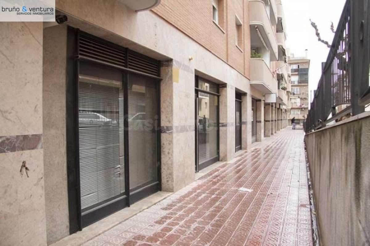 LOCAL EN TORREDEMBARRA - foto 3