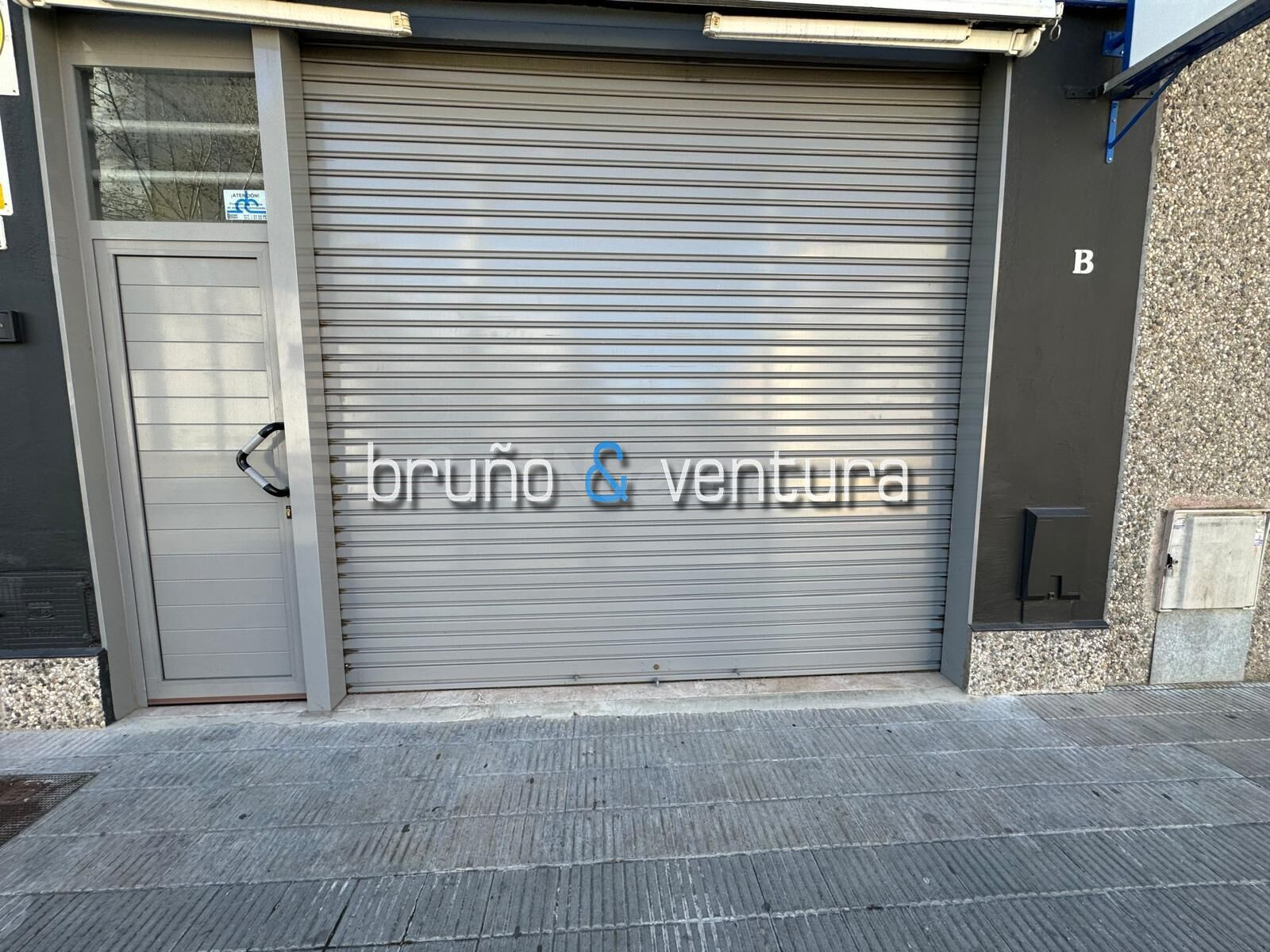 Local con vivienda en venta en el centro de L’Arboç – Ideal  - foto 2