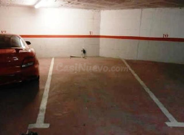 Plaza de Parking Amplia en El Tancat – El Vendrell | 27 m2 e - foto 4