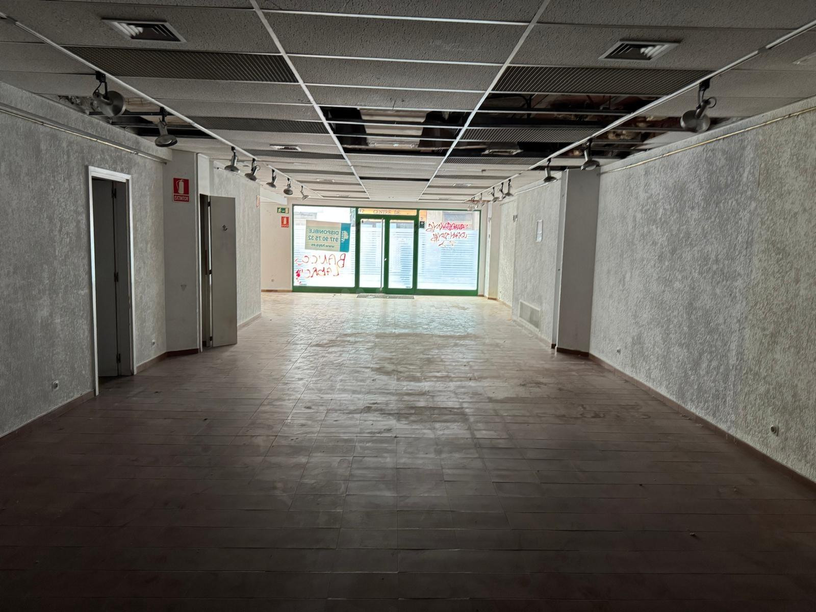 "Local comercial en planta baja en SUBASTA– 123 m2 en zona c - foto 2