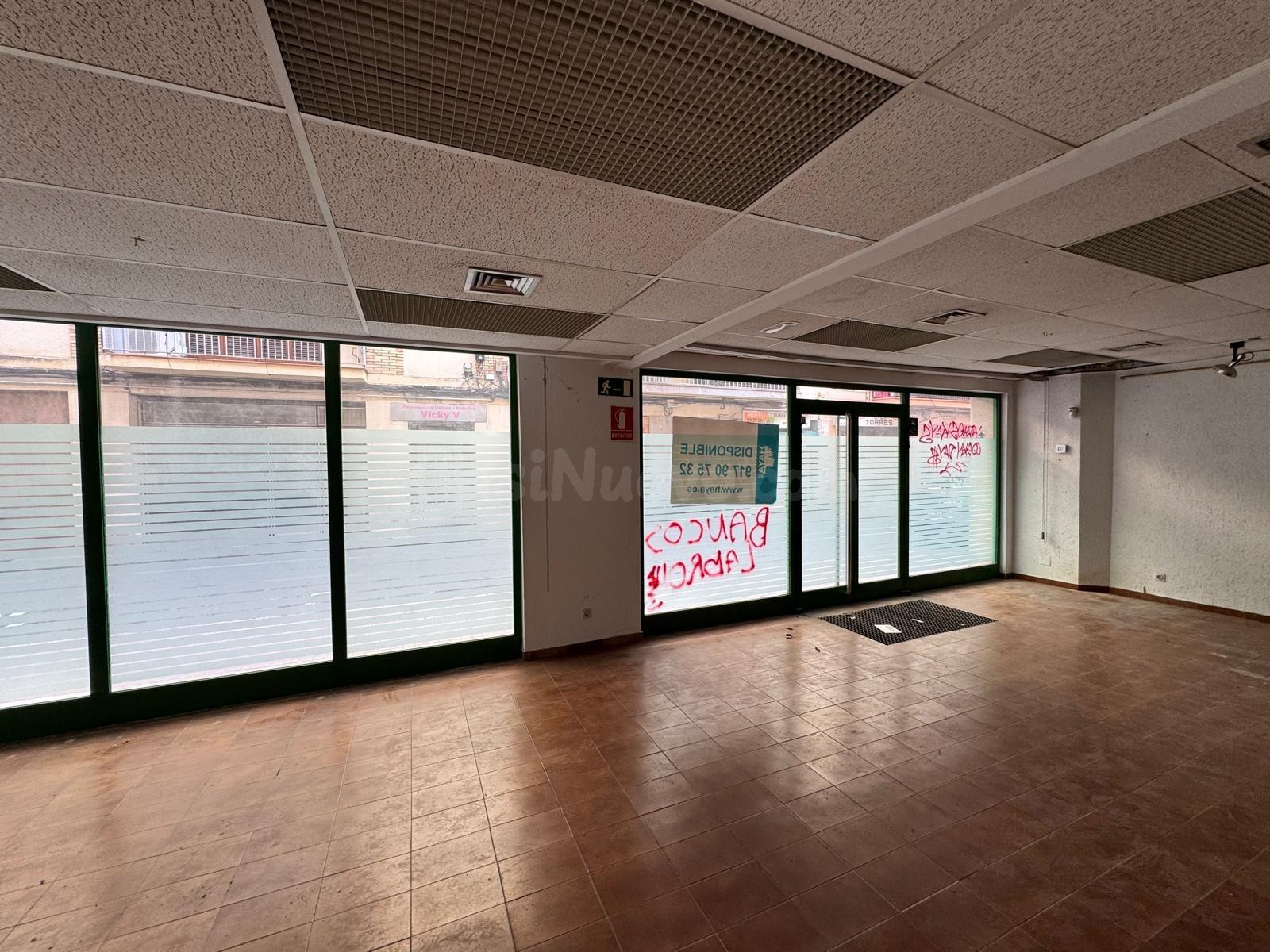 "Local comercial en planta baja en SUBASTA– 123 m2 en zona c - foto 3
