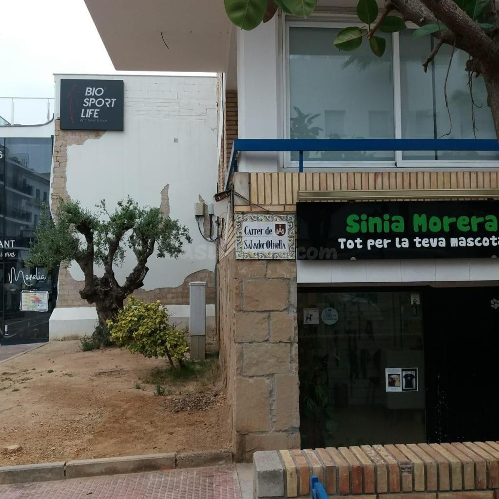Local Comercial con Gran Potencial en la Entrada de Sitges - foto 3