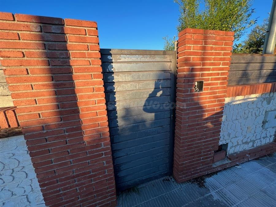 Chalet independiente en Bellvei (Baronía de Mar) para reform - foto 3