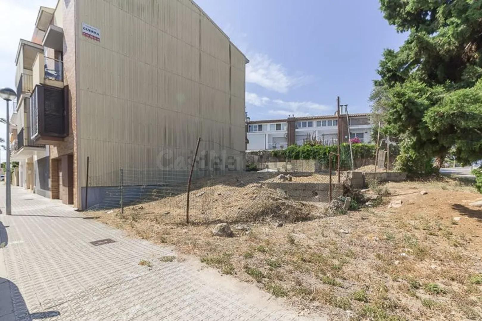 ¡Última oportunidad! Solar para construir casa unifamiliar e - foto 3