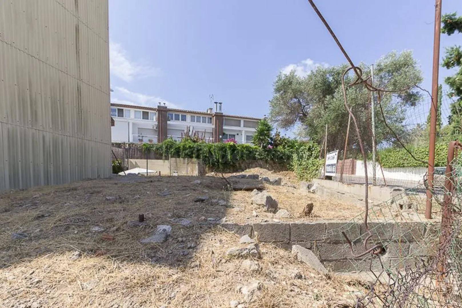 ¡Última oportunidad! Solar para construir casa unifamiliar e - foto 4