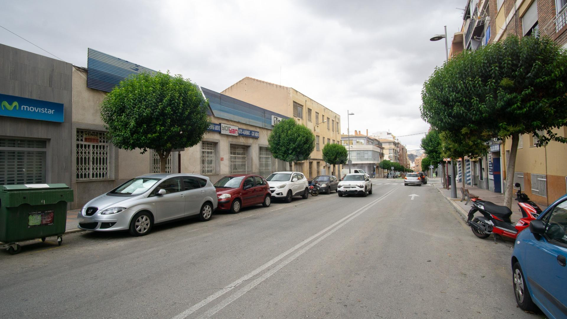 Nave Industrial , con gran Potencial Urbanístico en Petrer z