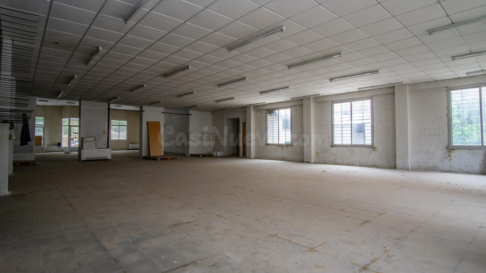 Nave Industrial , con gran Potencial Urbanístico en Petrer z - foto 5