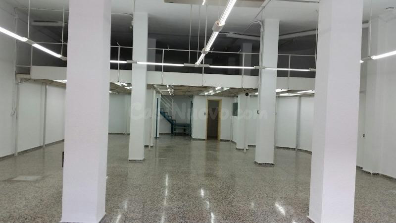 Local comercial, en una ubicación inmejorable, c/ Pablo Igle - foto 3