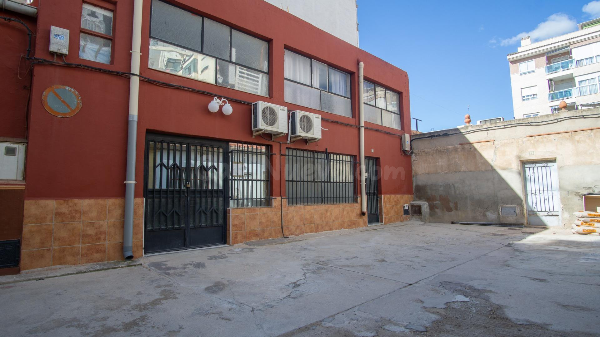 Casa Planta baja + alta zona avd. Madrid de Petrer