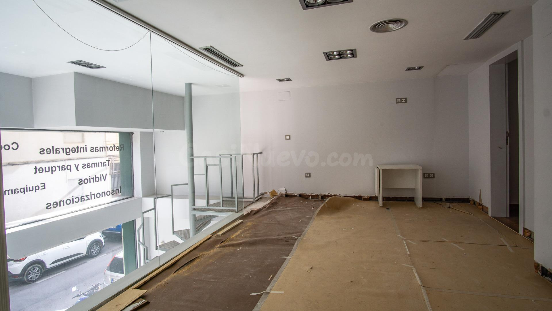 Se alquila local comercial en excelente ubicación - foto 5