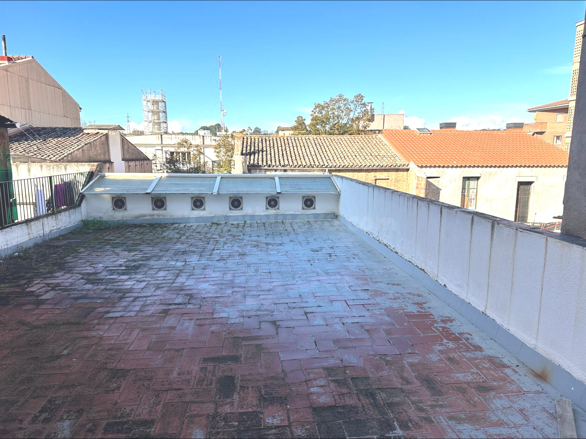 RUBÍ - ¡¡¡EDIFICIO DE 4 PLANTAS JUNTO AYUNTAMIENTO!!!