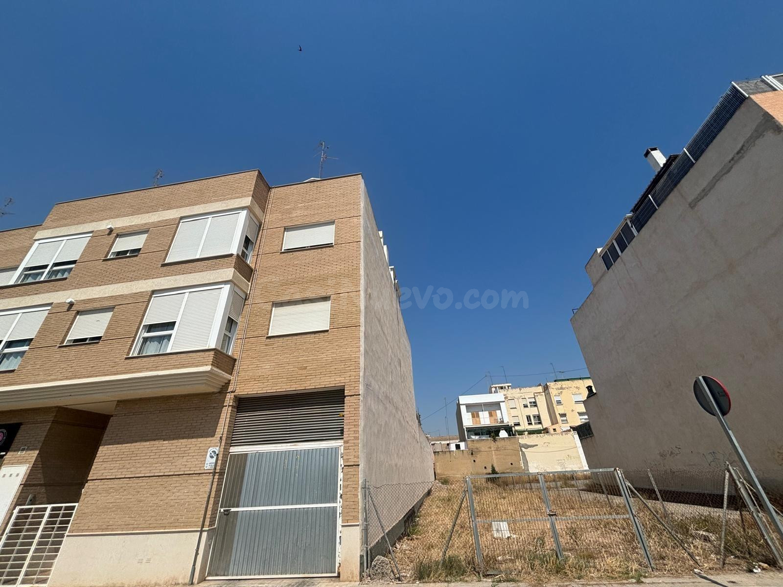 SOLAR URBANO DE UNOS 305 M2 EN MELIANA ( ZONA NUEVA ) CERCA DEL METRO