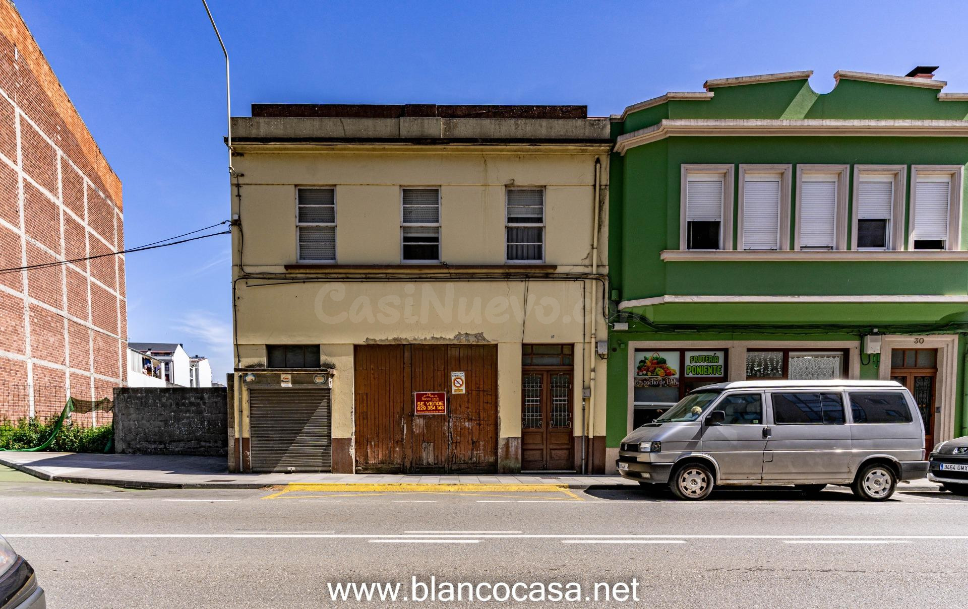 🏡 CASA con 🌳TERRENO en pleno ✨ CENTRO DE CARBALLO – ¡A reformar a tu gusto! 🔨