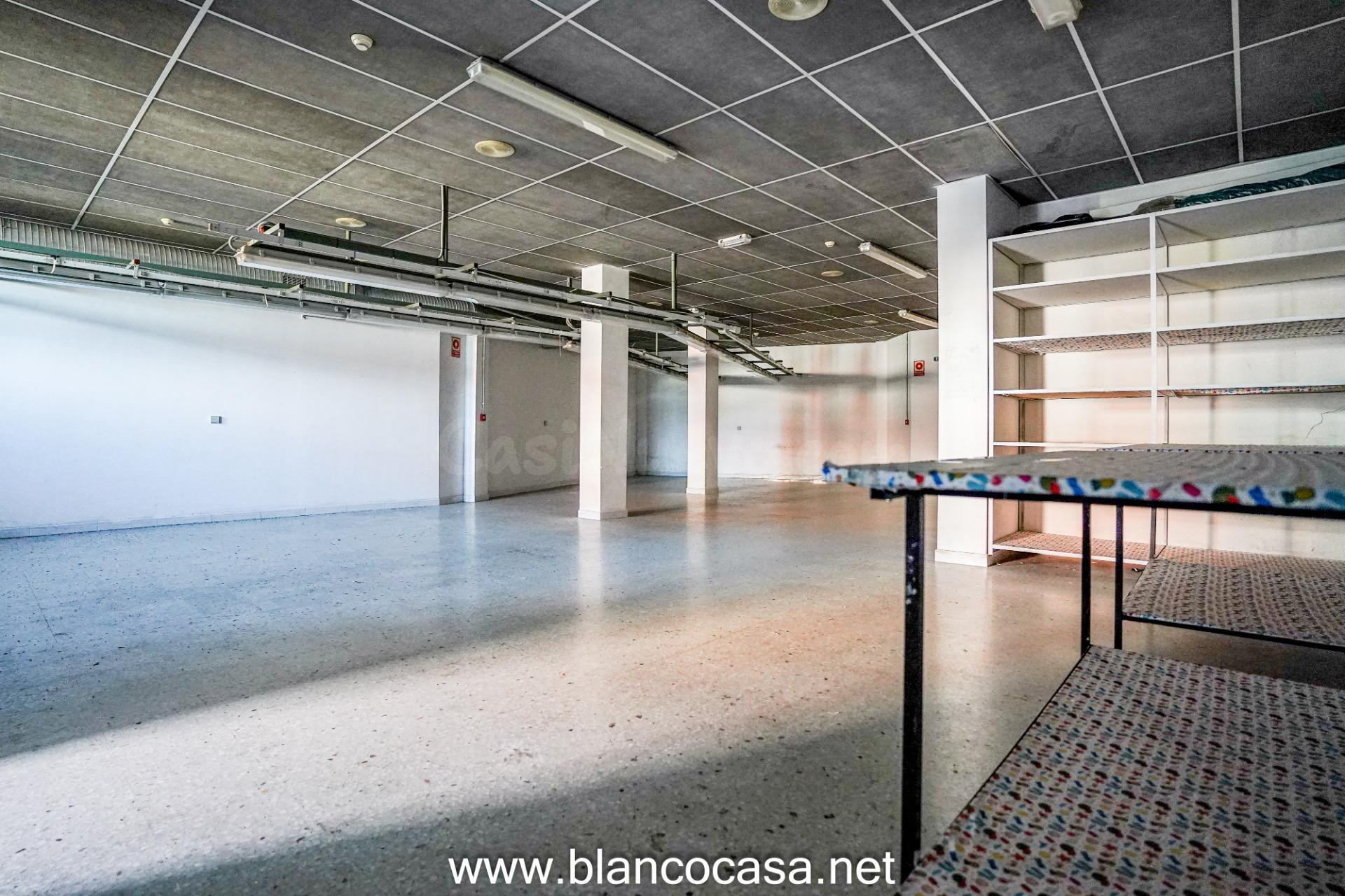 Local en ALQUILER con gran potencial en (CARBALLO- A CORUÑA) - foto 5