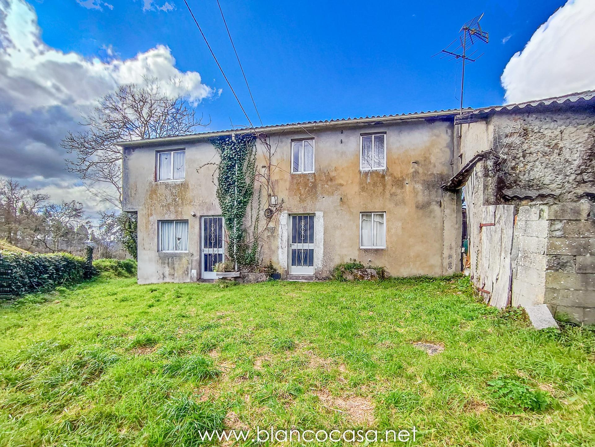 CASA con TERRENO para reformar (Carballo - A Coruña) 🏡✨