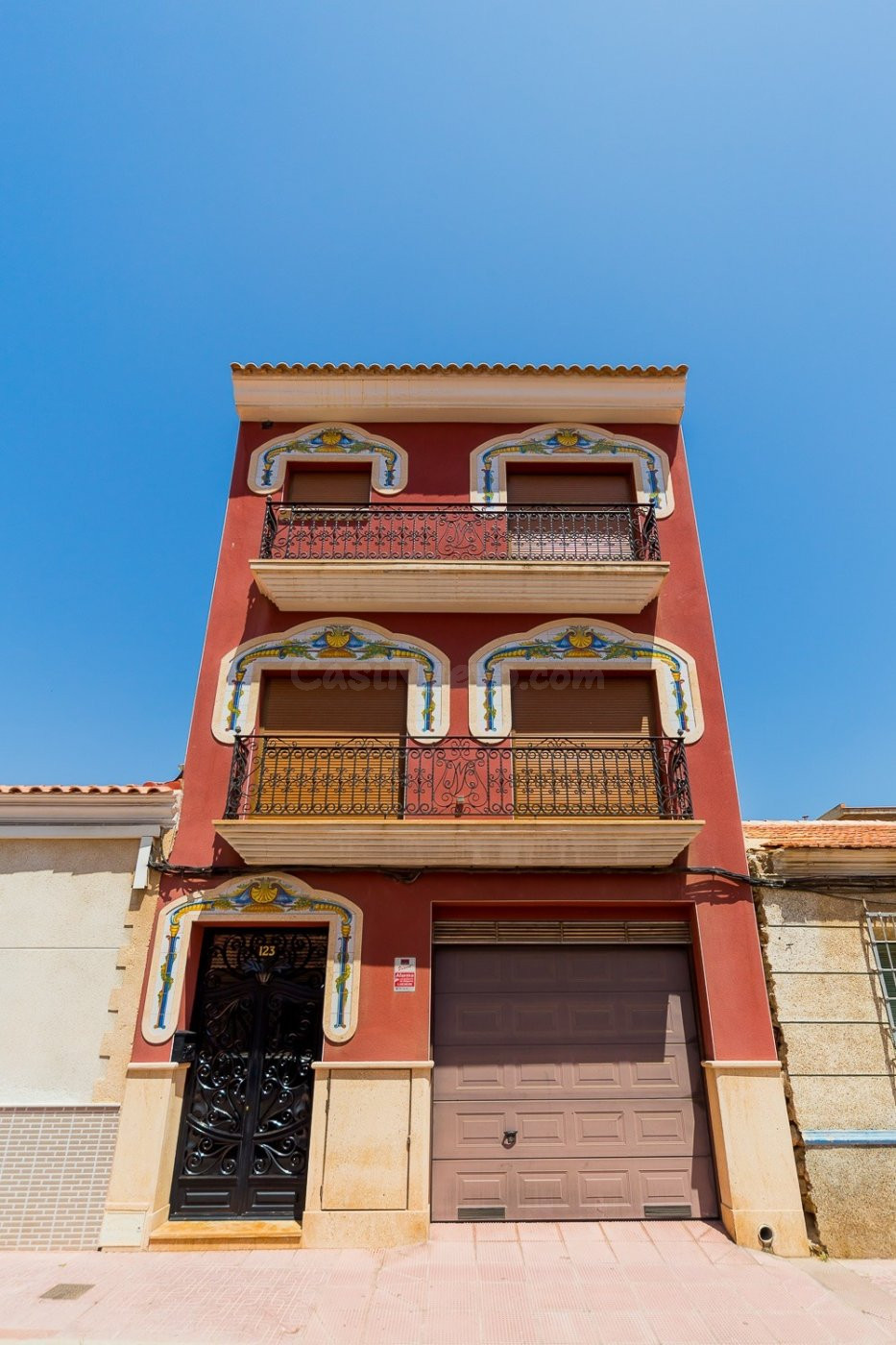 edificio-casa  completo en el centro de torrevieja