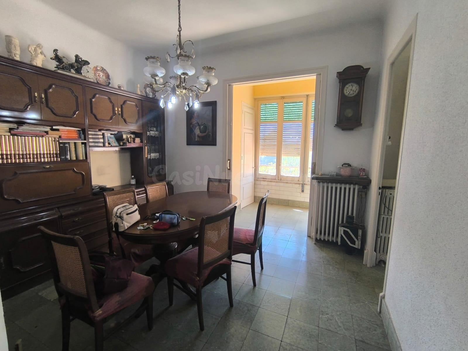 EDIFICIO CON CUATRO VIVIENDAS EN VENTA - foto 3
