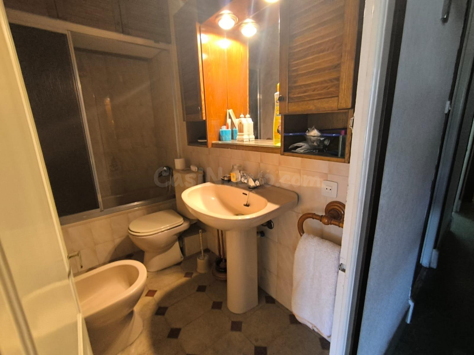 EDIFICIO CON CUATRO VIVIENDAS EN VENTA - foto 4