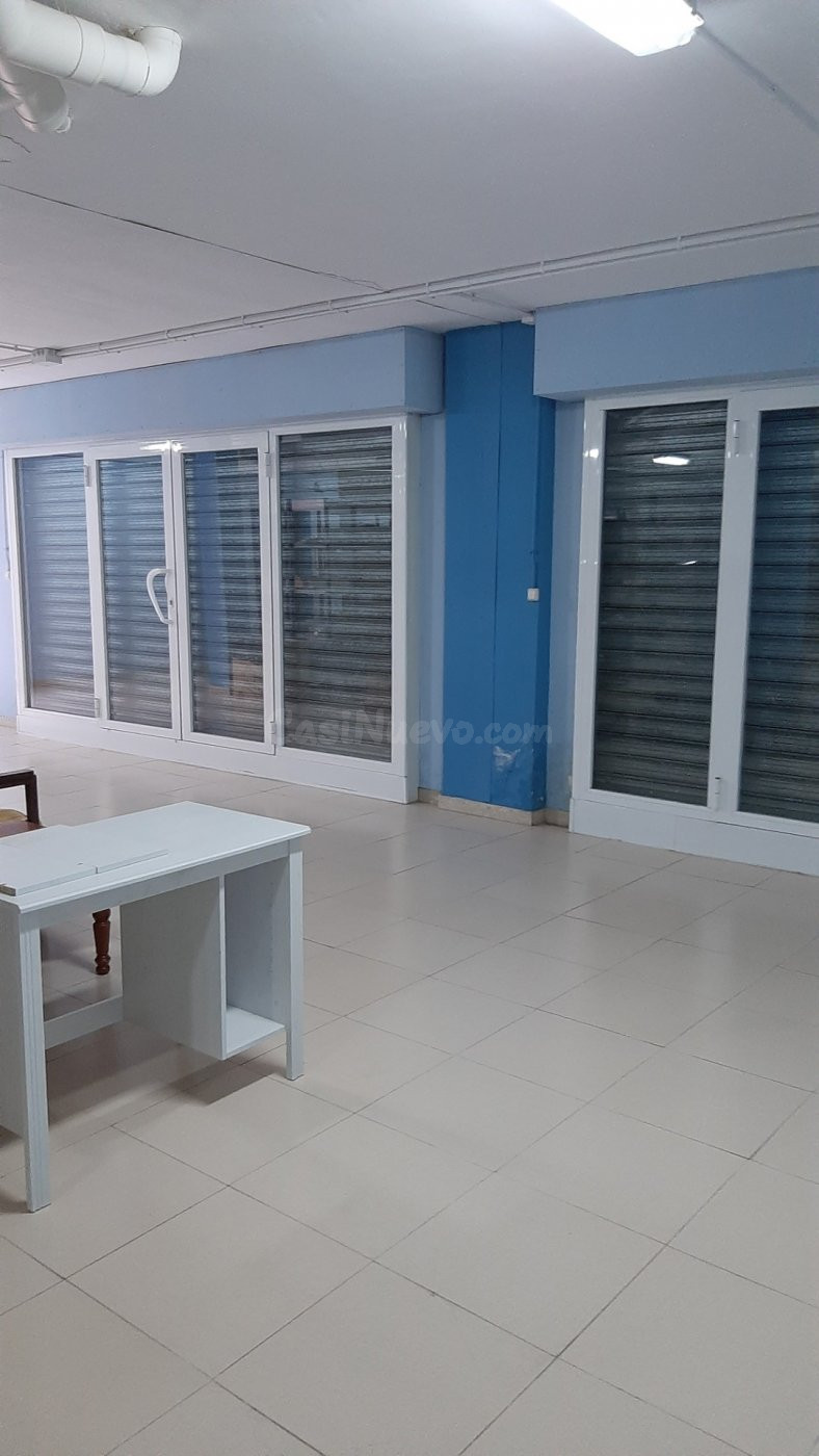 LOCAL EN VENDA O LLOGUER A VILANOVA DEL CAMÍ - ESTACIÓ
