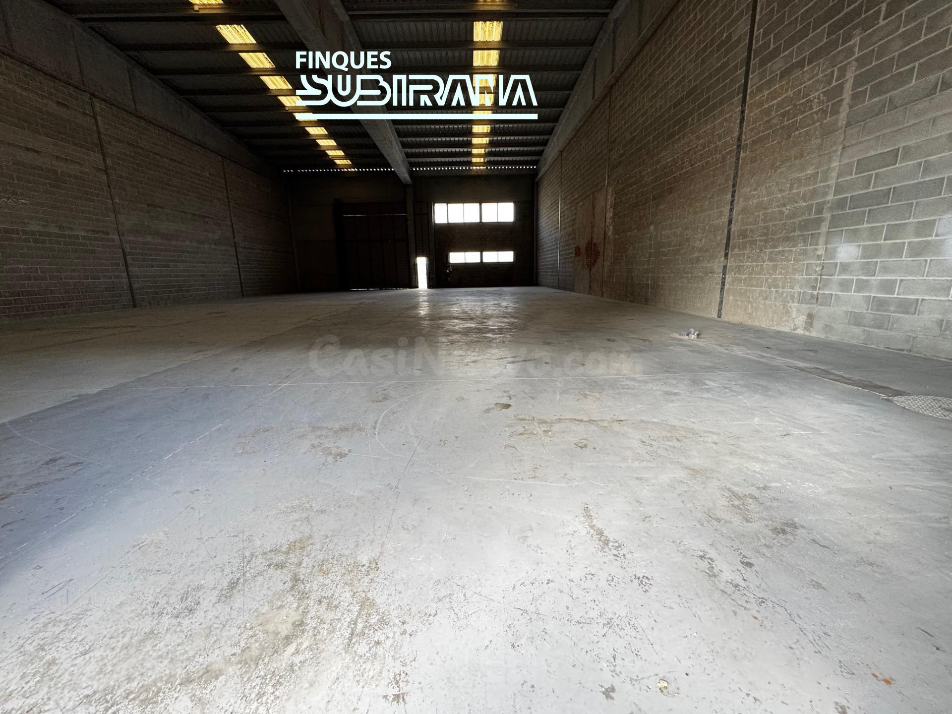 NAU INDUSTRIAL DE LLOGUER A IGUALADA – ZONA REC / BARRI SANT - foto 4