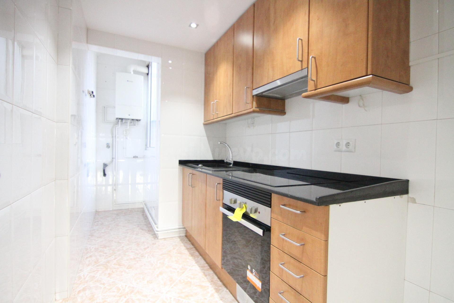 Piso reformado de 2 habitaciones en el centro de Esparreguera – Zona La Passió - foto 5